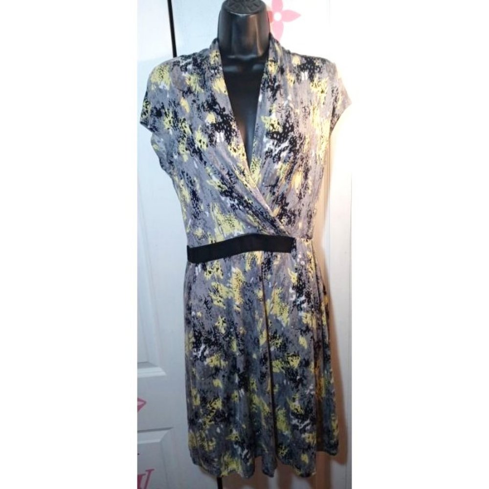 RICKI'S WOMEN'S GRAY PRINT FAUX WRAP DRESS SZ M